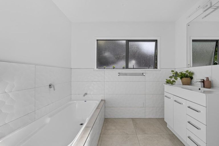 Photo of property in 31 Mccaughan Road, Kerikeri, 0294