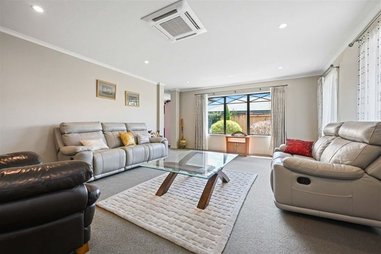 Photo of property in 12 Rosewood Court, Huntington, Hamilton, 3210