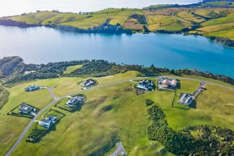 Photo of property in 3 Hurihuri Road, Okura Bush, Silverdale, 0794