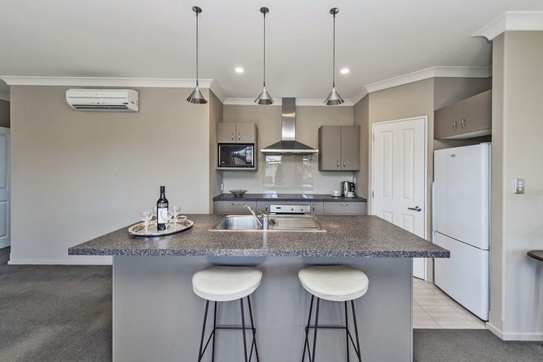 Photo of property in 5 Stanwood Grove, Darfield, 7510