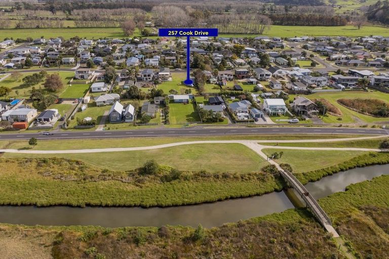 Photo of property in 257 Cook Drive, Whitianga, 3510