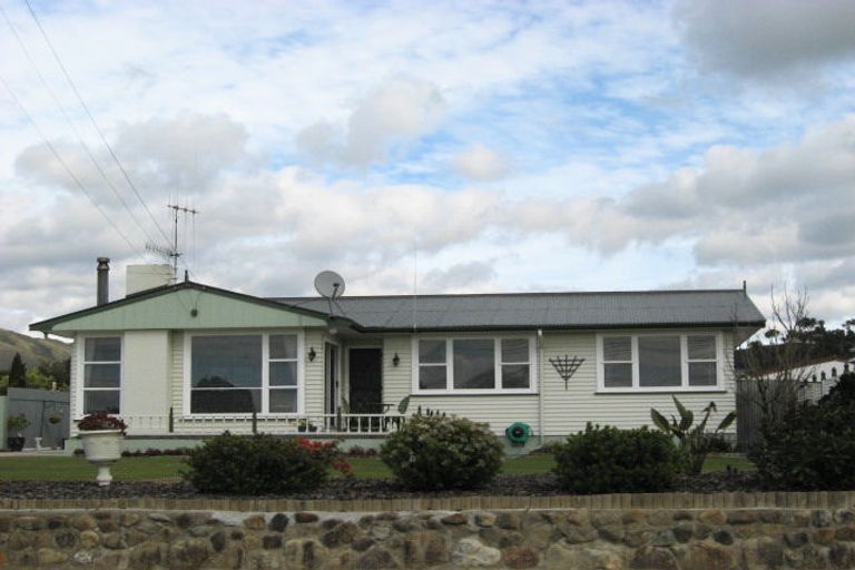 Photo of property in 26 East Road, Shannon, 4821