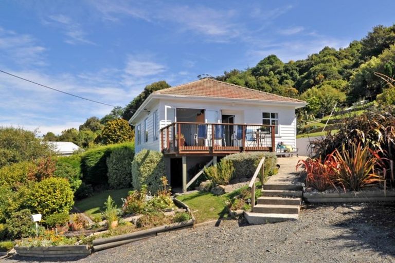 Photo of property in 349 Ravensbourne Road, Maia, Dunedin, 9022