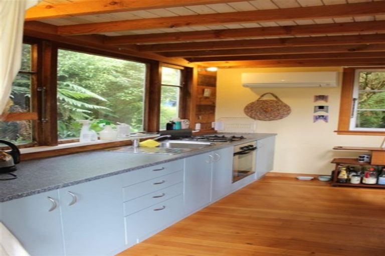 Photo of property in 101 Doctors Point Road, Waitati, 9085