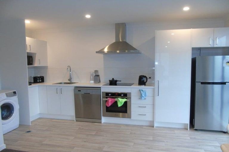 Photo of property in 5 Ara Patukawenga, Tawa, Wellington, 5028