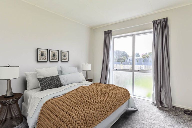 Photo of property in 1 Cabot Place, Flaxmere, Hastings, 4120