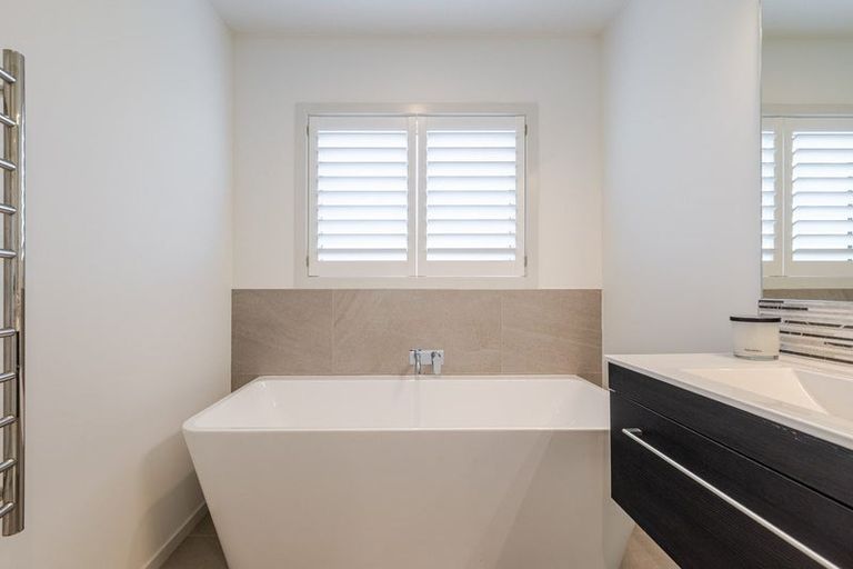 Photo of property in 2 Opaki Meadows Lane, Lansdowne, Masterton, 5871