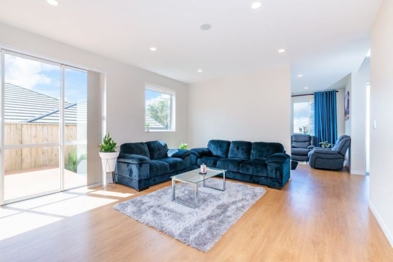 Photo of property in 52 Timberland Drive, Silverdale, 0932