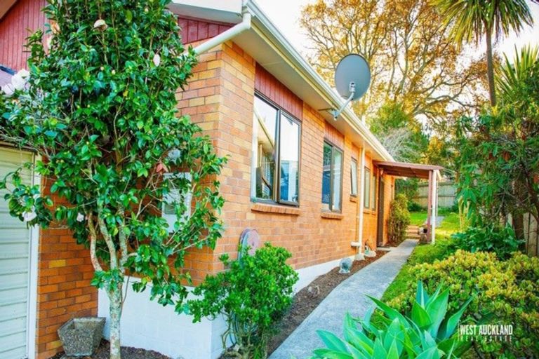 Photo of property in 1/31 Chorley Avenue, Massey, Auckland, 0614