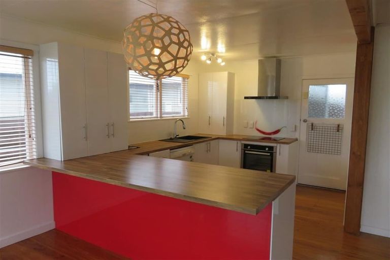 Photo of property in 8 Lipscombe Crescent, Havelock North, 4130