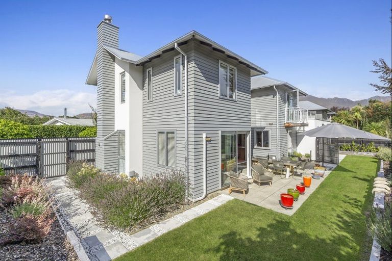 Photo of property in 7 Rata Street, Wanaka, 9305