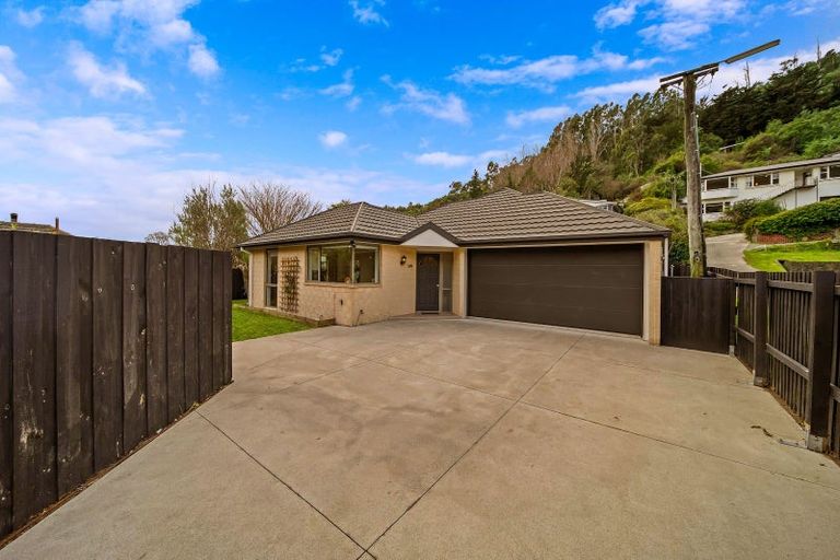 Photo of property in 2/69 Bowenvale Avenue, Cashmere, Christchurch, 8022