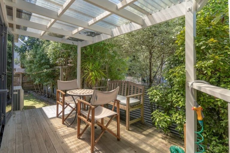 Photo of property in 5b Percival Road, Paraparaumu Beach, Paraparaumu, 5032