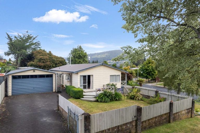 Photo of property in 72 Pegasus Drive, Sunnybrook, Rotorua, 3015