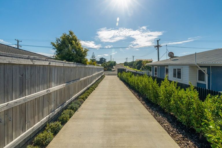 Photo of property in 30a Moana Street, Otaki Beach, Otaki, 5512