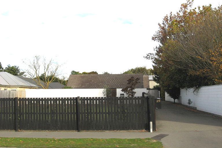 Photo of property in 29b Wadeley Road, Ilam, Christchurch, 8041