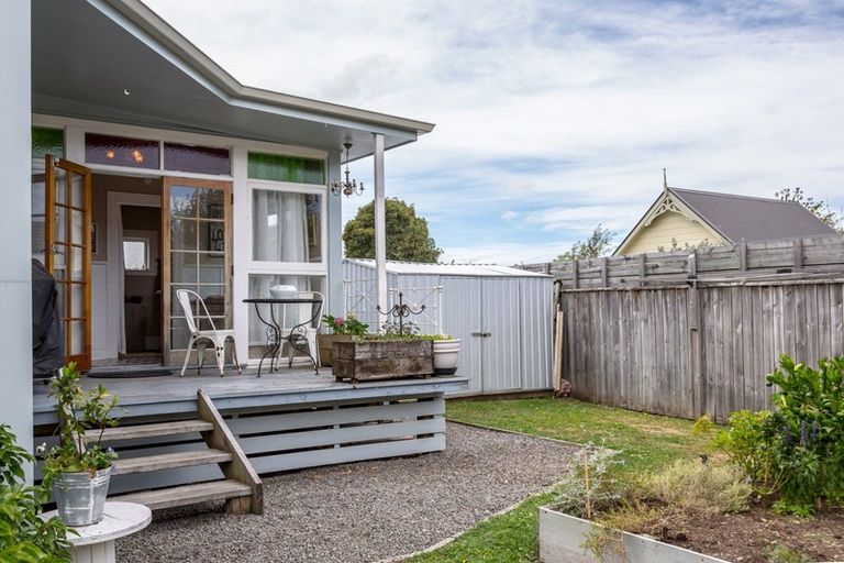 Photo of property in 27 Main Street, Greytown, 5712