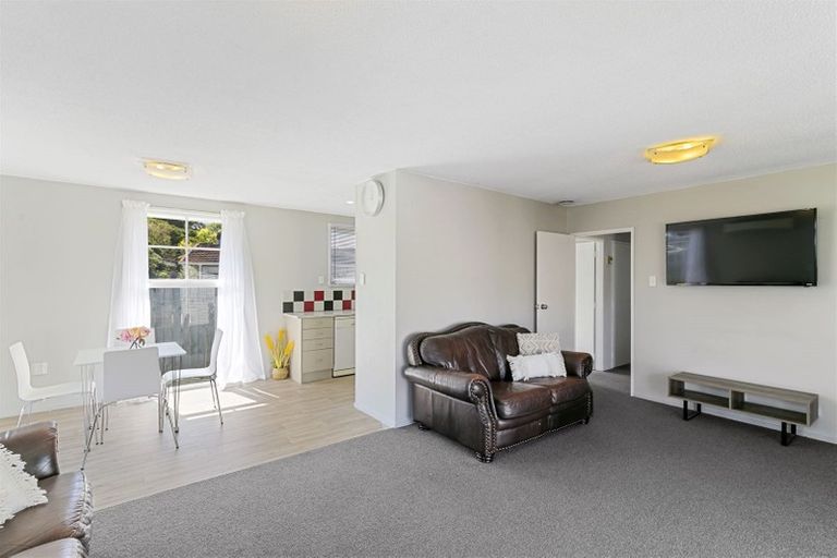 Photo of property in 82 Spinnaker Drive, Whitby, Porirua, 5024