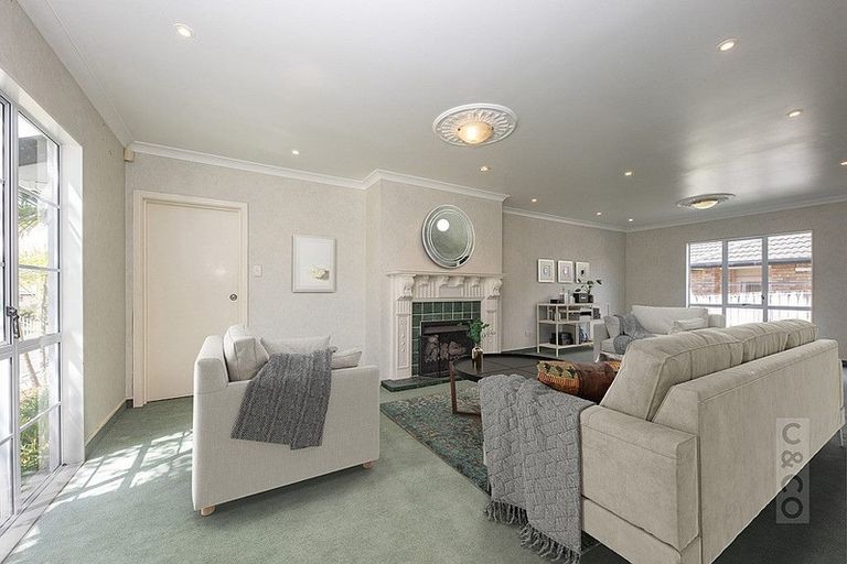 Photo of property in 34 Hugh Green Drive, Pinehill, Auckland, 0632