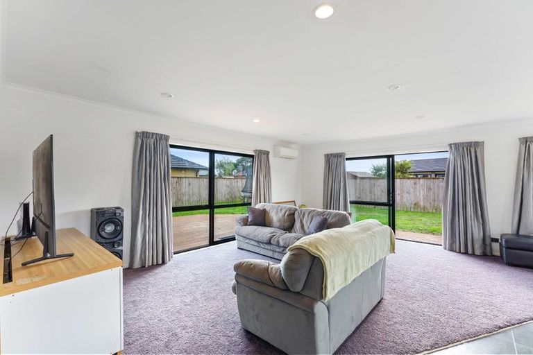 Photo of property in 10 Moy Place, Otaki, 5512