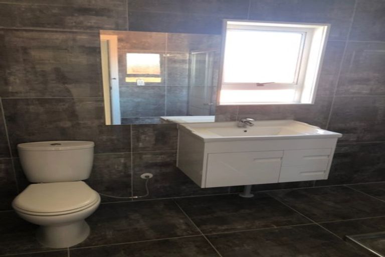 Photo of property in 27 Cameron Street, Papakura, 2110