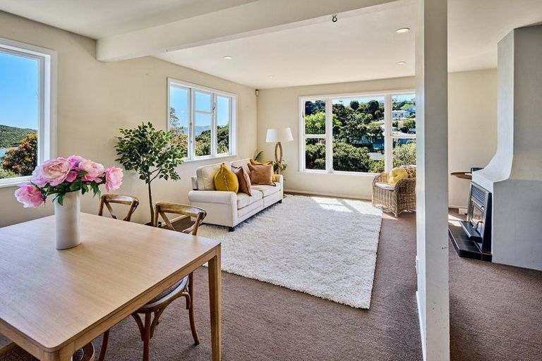 Photo of property in 8 Kiriwai Road, Paremata, Porirua, 5024