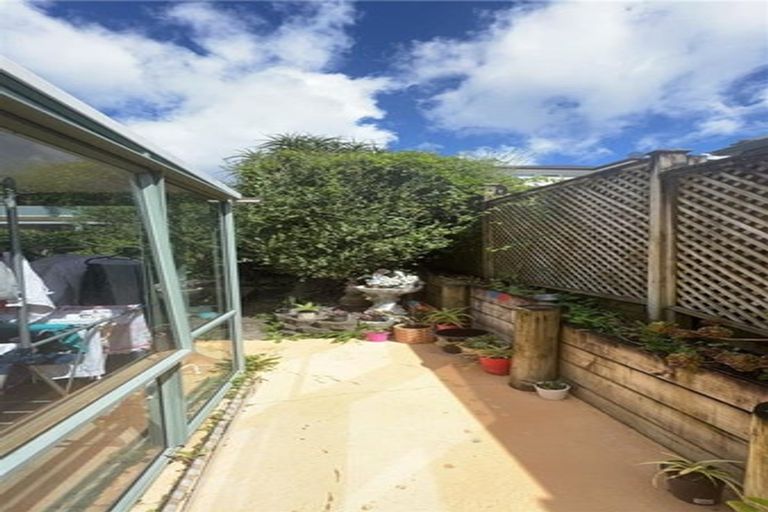 Photo of property in 155c Hobsonville Road, West Harbour, Auckland, 0618