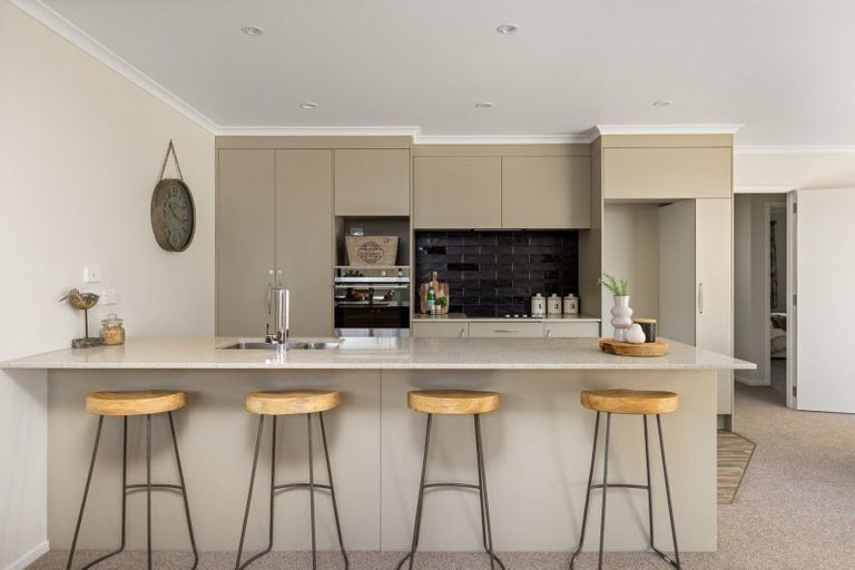 Photo of property in 302 Ballintoy Park Drive, Welcome Bay, Tauranga, 3175