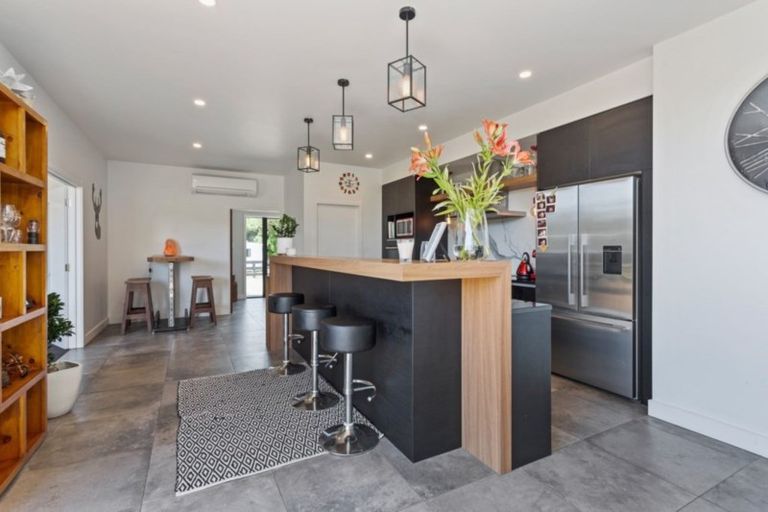 Photo of property in 15a Cheapside Street, Oxford, 7430