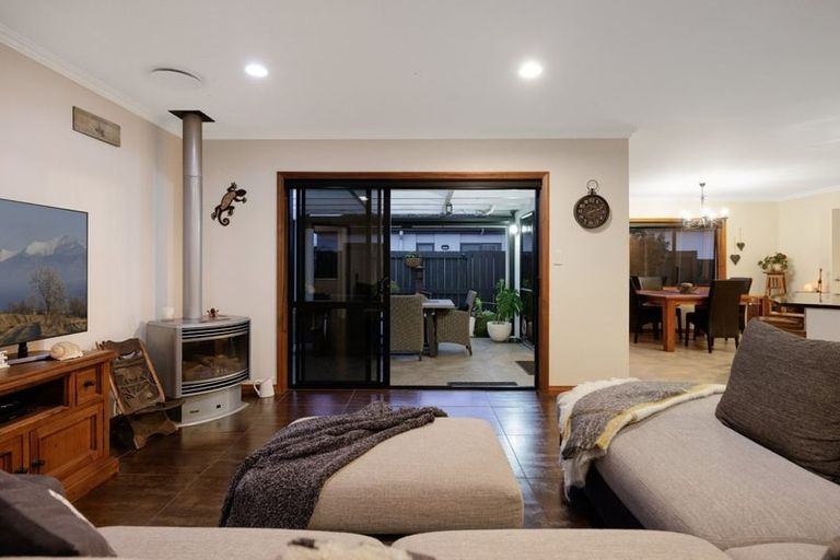 Photo of property in 24 Ohope Place, Papamoa Beach, Papamoa, 3118