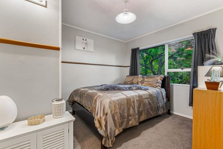 Photo of property in 16 Ribblesdale Road, Henderson, Auckland, 0612