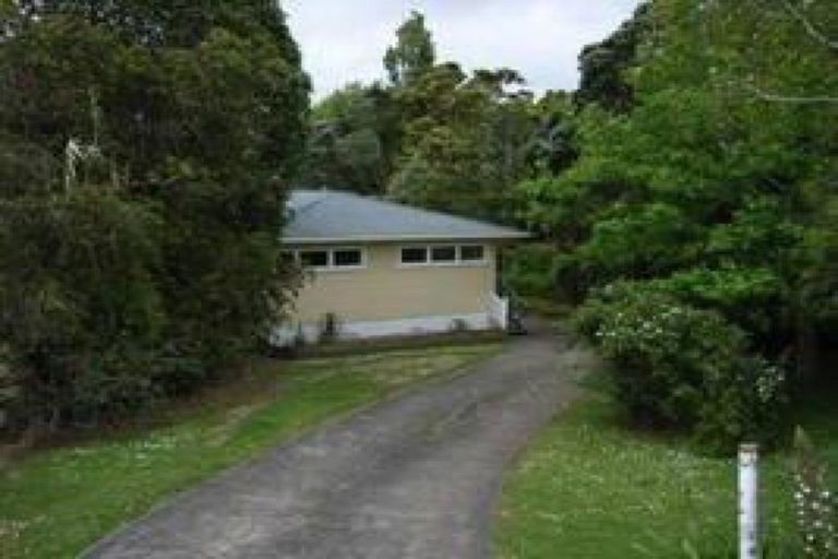 Photo of property in 122 Sandspit Road, Shelly Park, Auckland, 2014