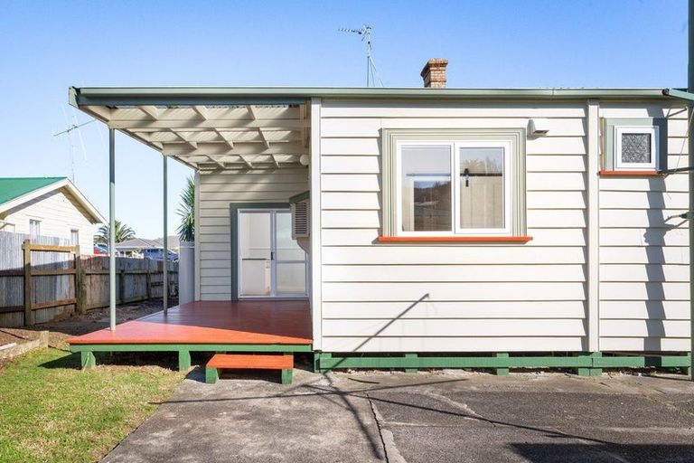 Photo of property in 616 Mackay Street, Thames, 3500