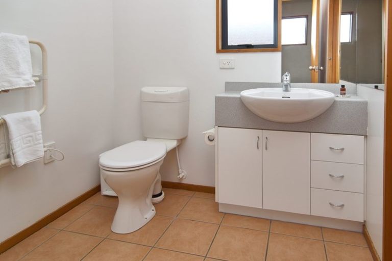 Photo of property in 40b Picton Avenue, Riccarton, Christchurch, 8011