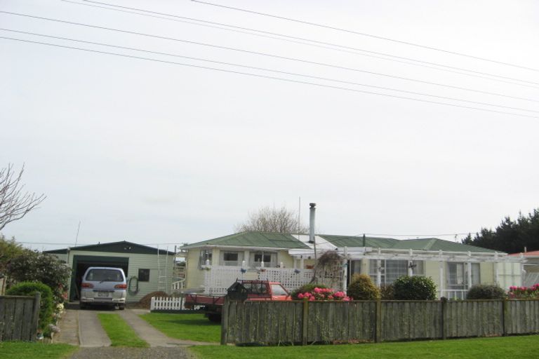 Photo of property in 79 Seymour Street, Waitara, 4320