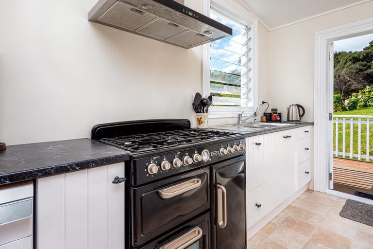 Photo of property in 8 Lichen Grove, Russell, 0272