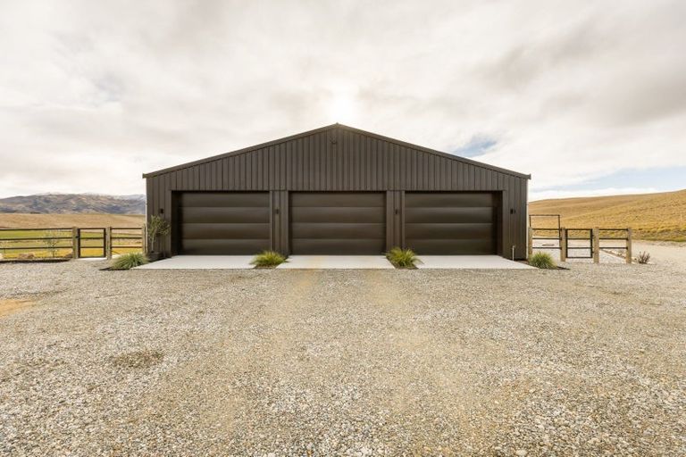 Photo of property in 370 Nelsen Ridge Road, Waikerikeri, Alexandra, 9393