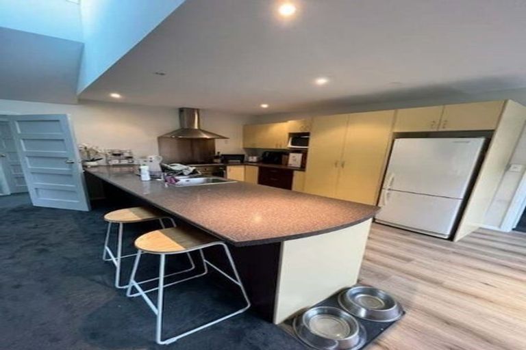 Photo of property in 8 Newall Avenue, Bryndwr, Christchurch, 8052