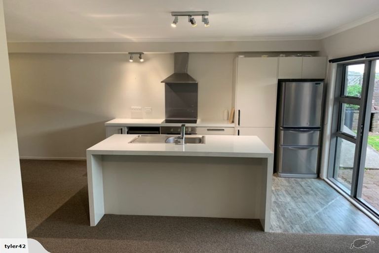 Photo of property in 12 Carver Place, Lynmouth, New Plymouth, 4310