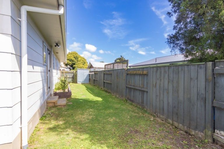 Photo of property in 9 Hilton Grove, Kelvin Grove, Palmerston North, 4414