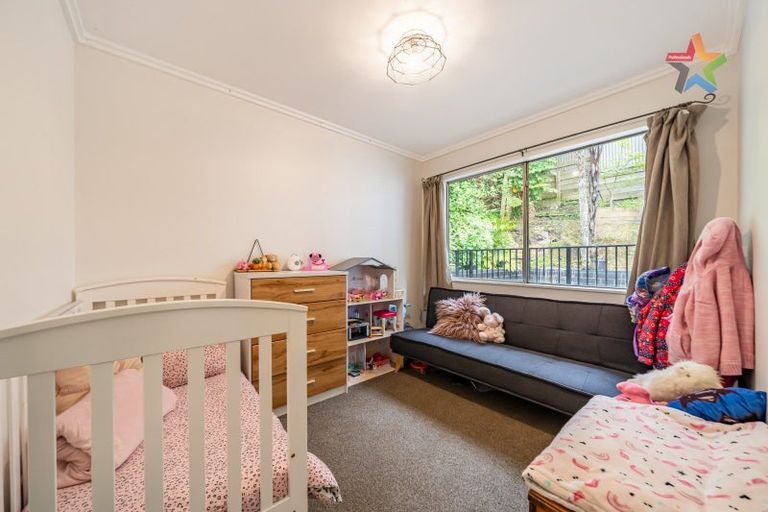 Photo of property in 23 Rintoul Grove, Stokes Valley, Lower Hutt, 5019