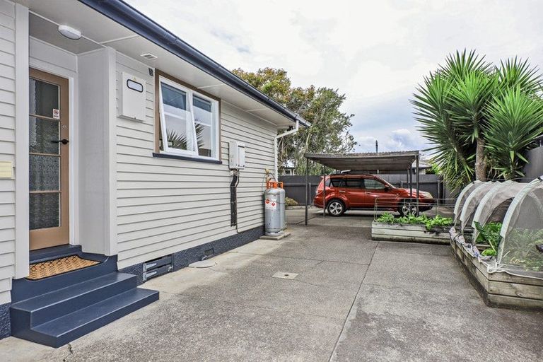 Photo of property in 21a Elliott Crescent, Havelock North, 4130