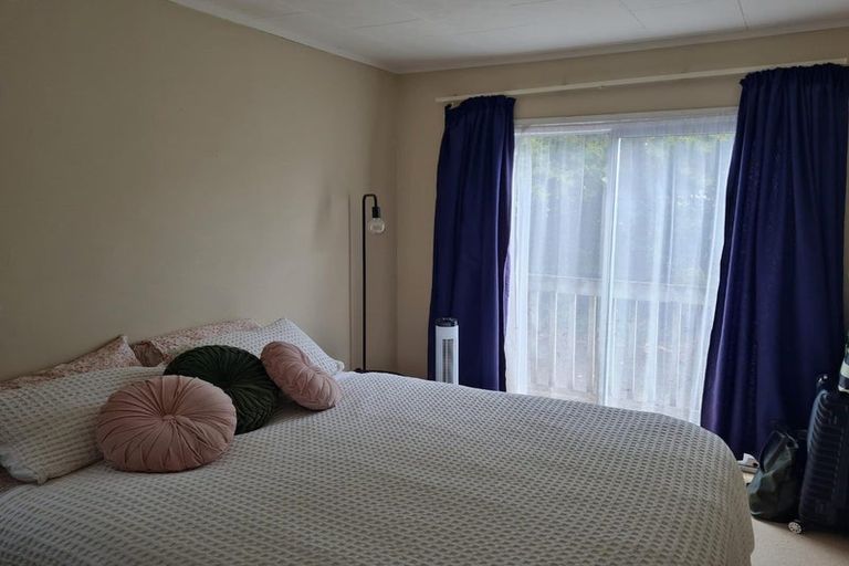 Photo of property in 71 West Harbour Drive, West Harbour, Auckland, 0618