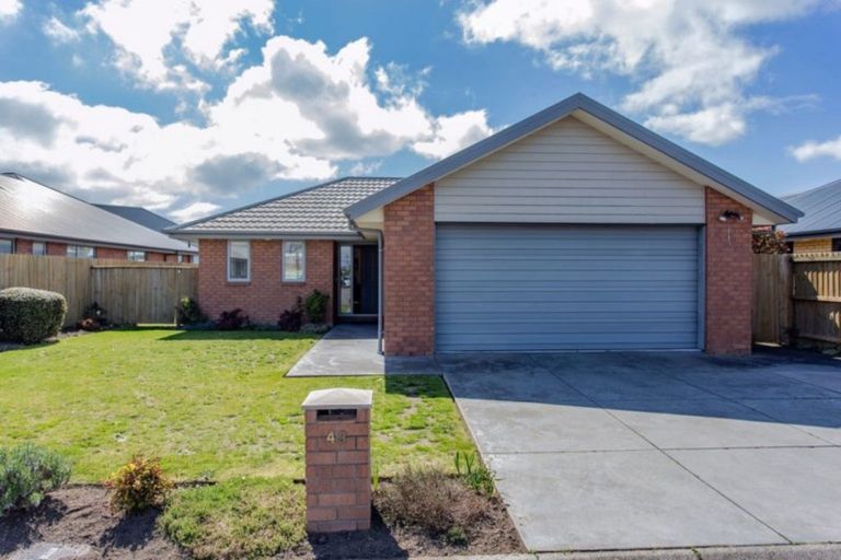 Photo of property in 43 Shortland Street, Wainoni, Christchurch, 8061