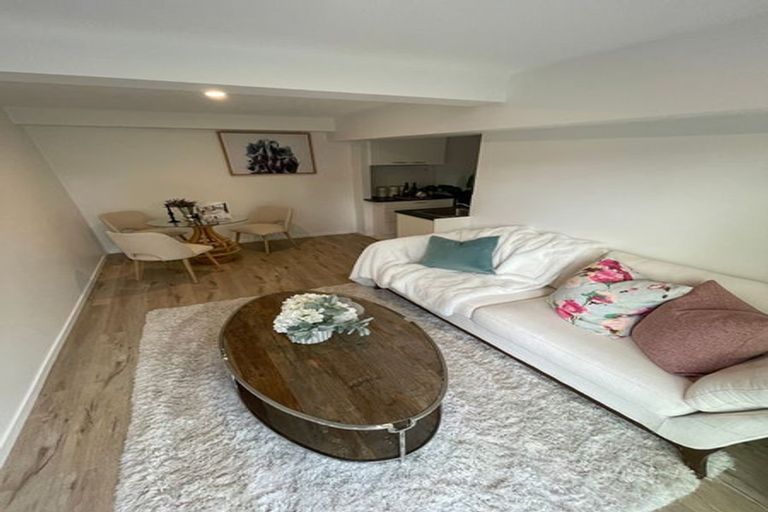 Photo of property in 2/54 Stapleford Crescent, Browns Bay, Auckland, 0630