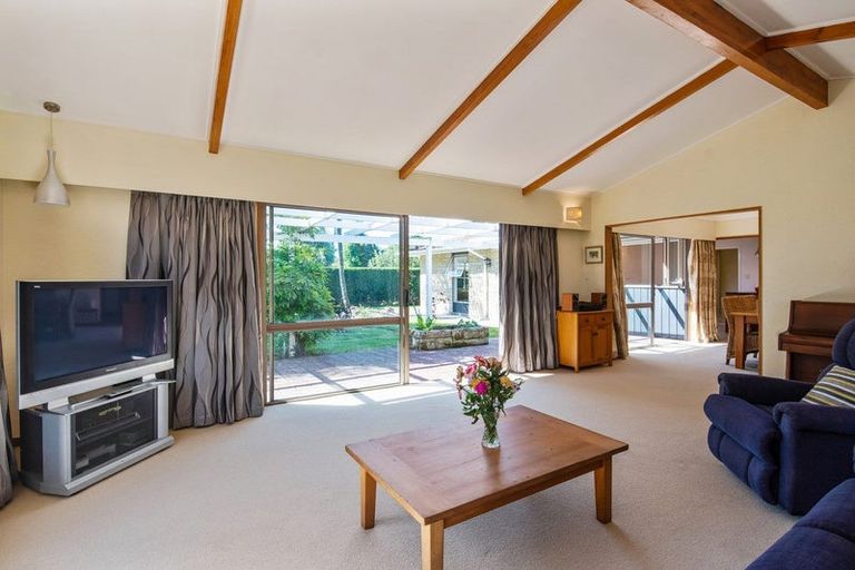 Photo of property in 309 Te Moana Road, Waikanae, 5036