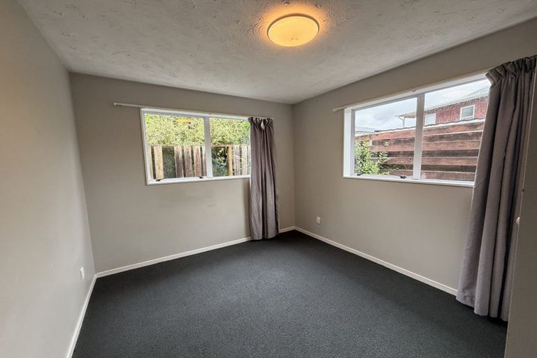 Photo of property in 21 Royal Road, Massey, Auckland, 0614