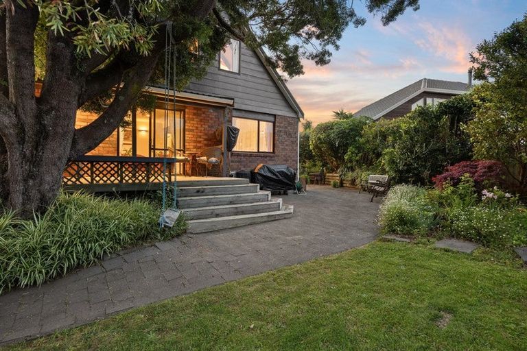 Photo of property in 13 Glucina Avenue, West Harbour, Auckland, 0618