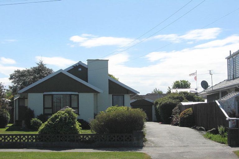Photo of property in 81 Cotswold Avenue, Bishopdale, Christchurch, 8053
