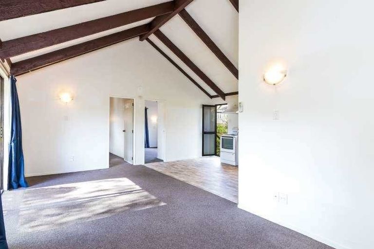 Photo of property in 15b Te Hatepe Avenue, Taupo, 3330